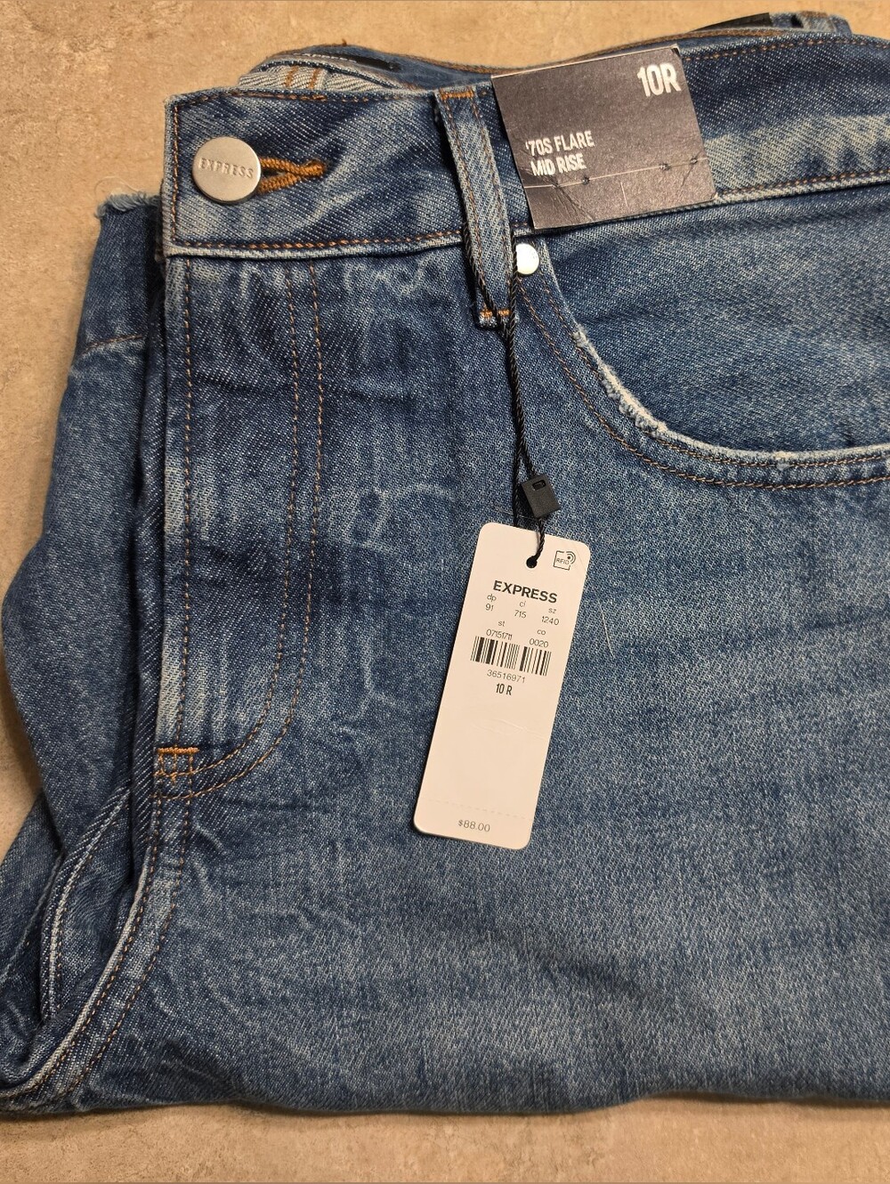 Express 70s Flare Mid Rise Jeans - Medium Blue